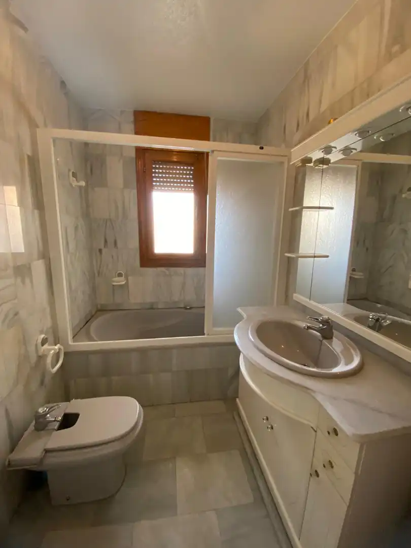 Baño de Casa adosada en venta en Macael con Terraza, Amueblado y Horno