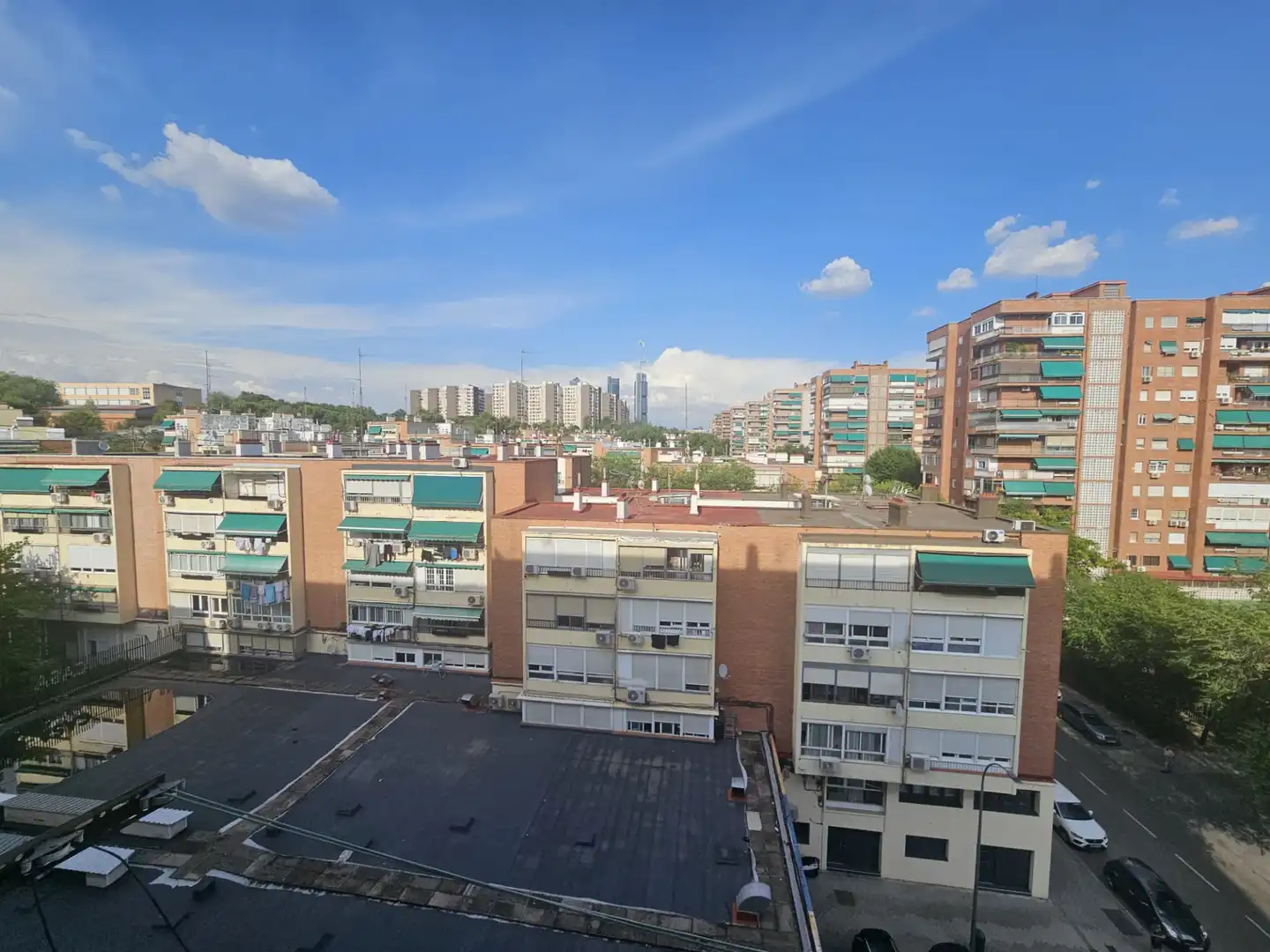 Vista exterior de Piso en venta en Madrid con Aire acondicionado, Calefacción y Parquet
