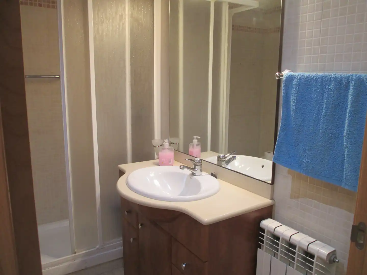 Baño de Piso en venta en Sant Celoni con Calefacción, Trastero y Amueblado