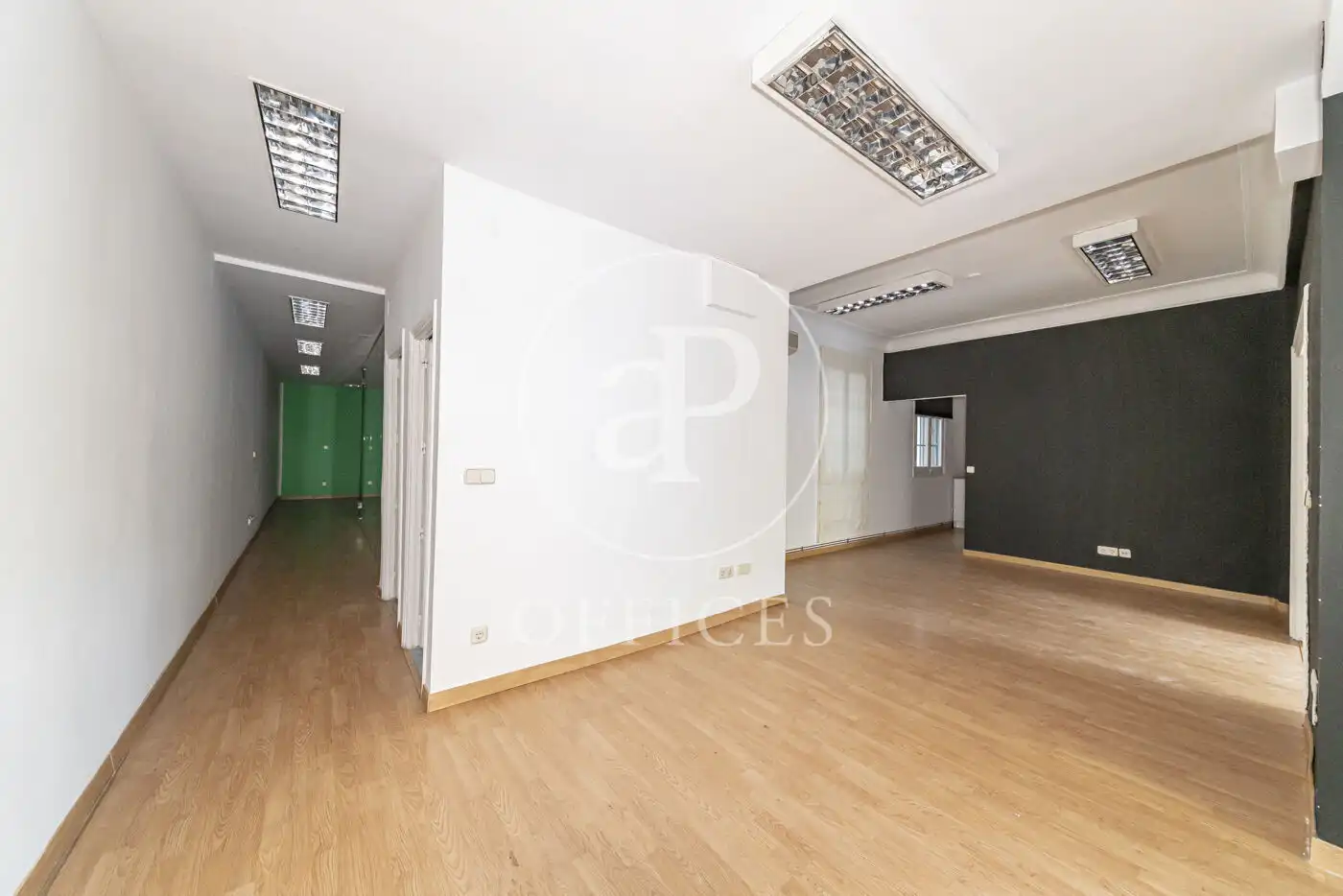 Office for rent in Madrid  with Air Conditioner