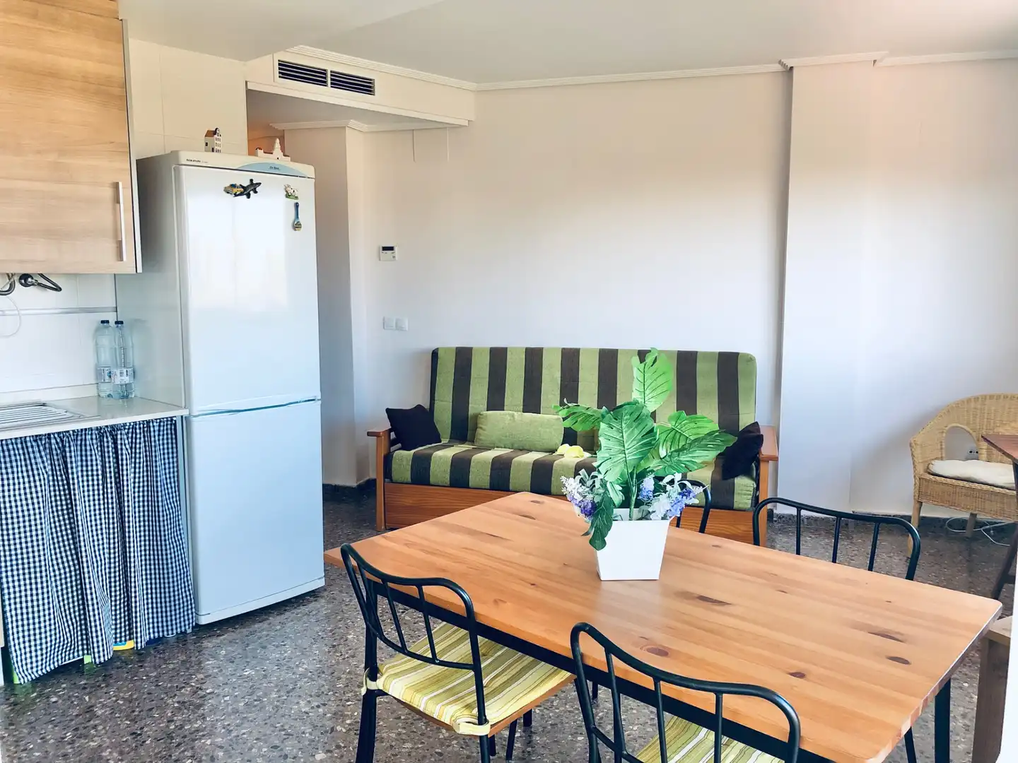 Sala d'estar de Apartament en venda en Peñíscola / Peníscola amb Calefacció, Moblat i Forn