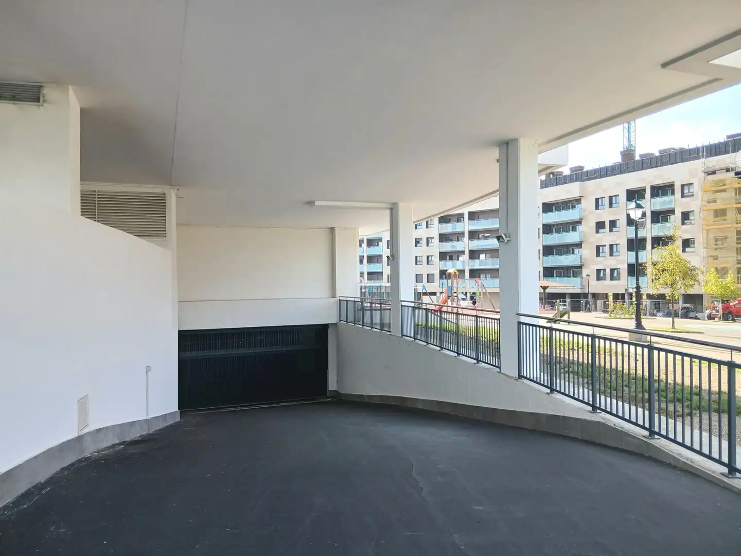 Terrasse von Dachboden zur Miete in Oviedo  mit Heizung, Terrasse und Abstellraum