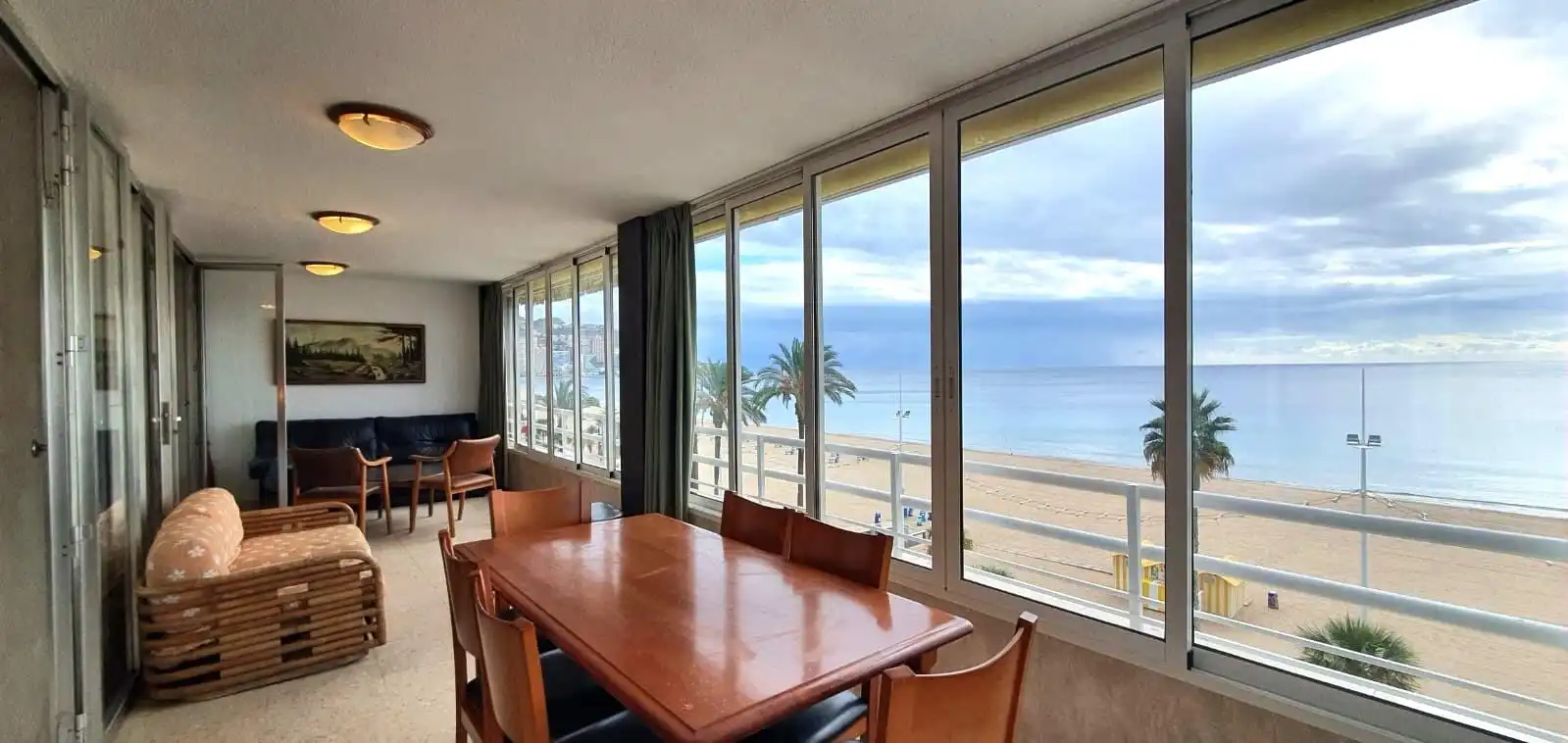Menjador de Apartament en venda en Benidorm amb Jardí privat, Terrassa i Balcó