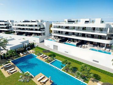 Pis amb balcó en venda a Serena Golf