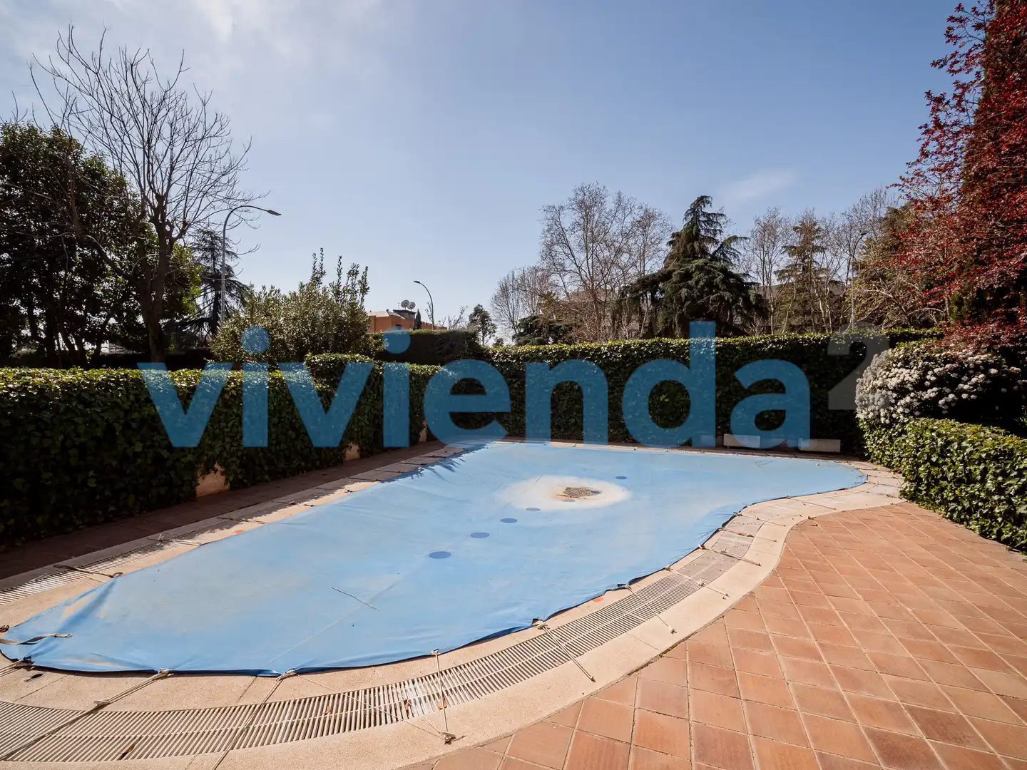 Swimming pool of Flat for sale in  Madrid Capital  with Air Conditioner, Heating and Terrace