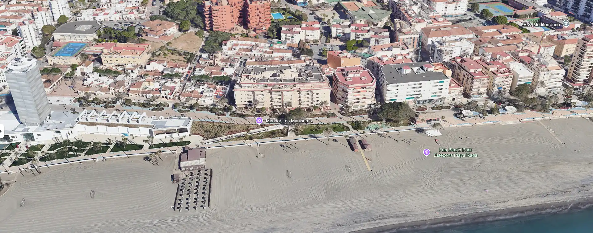 Vista exterior de Local en venta en Estepona