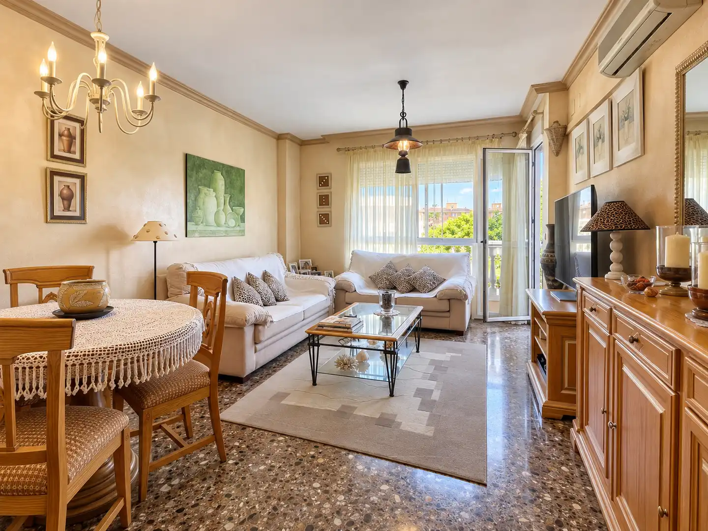 Piso con terraza en venta en Carrer Astúries, imagen 7
