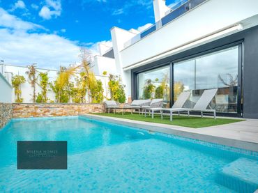 Villa mit Balkon zum Verkauf in Calle San Jerónimo