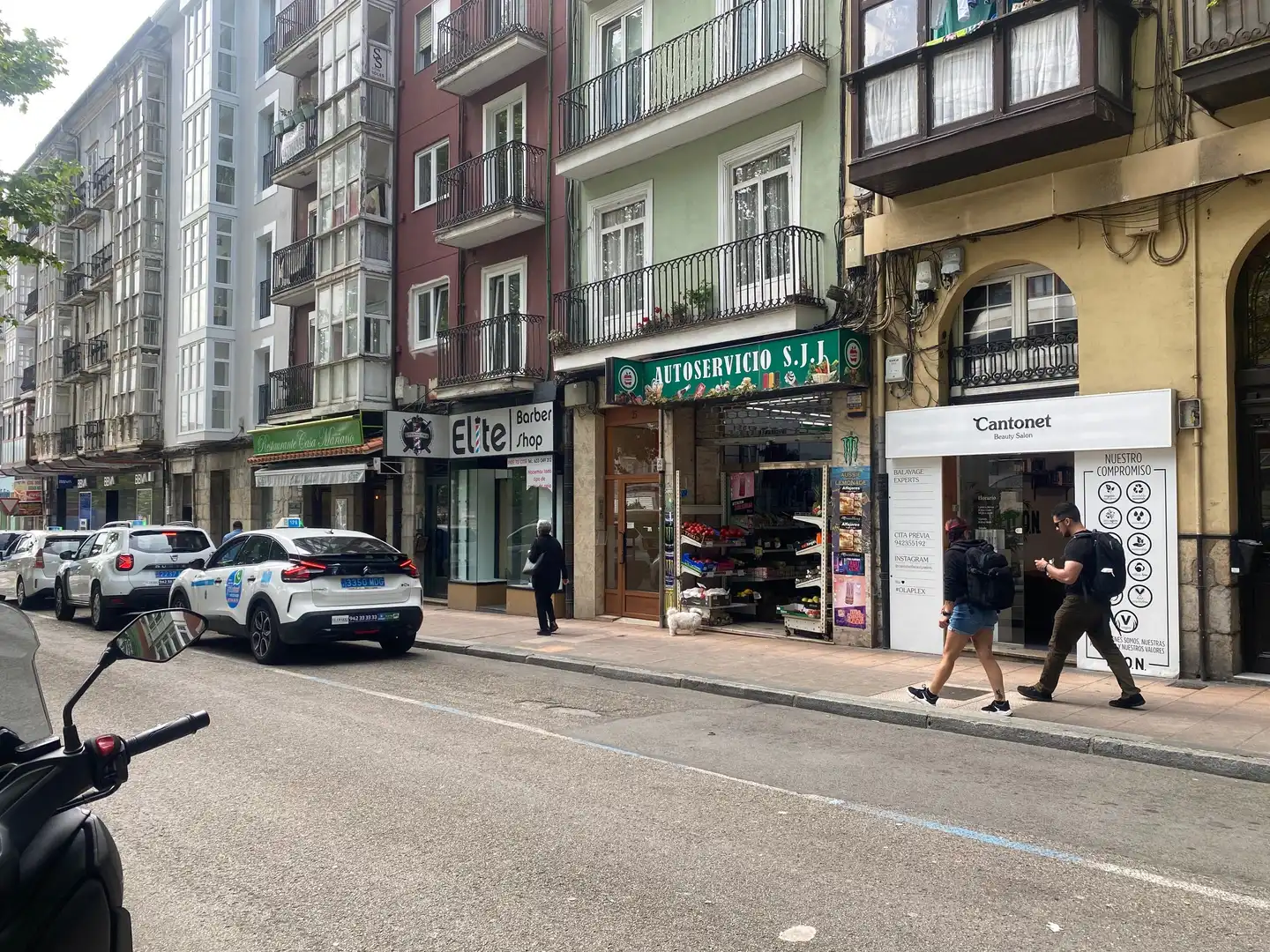 Vista exterior de Local en venta en Santander