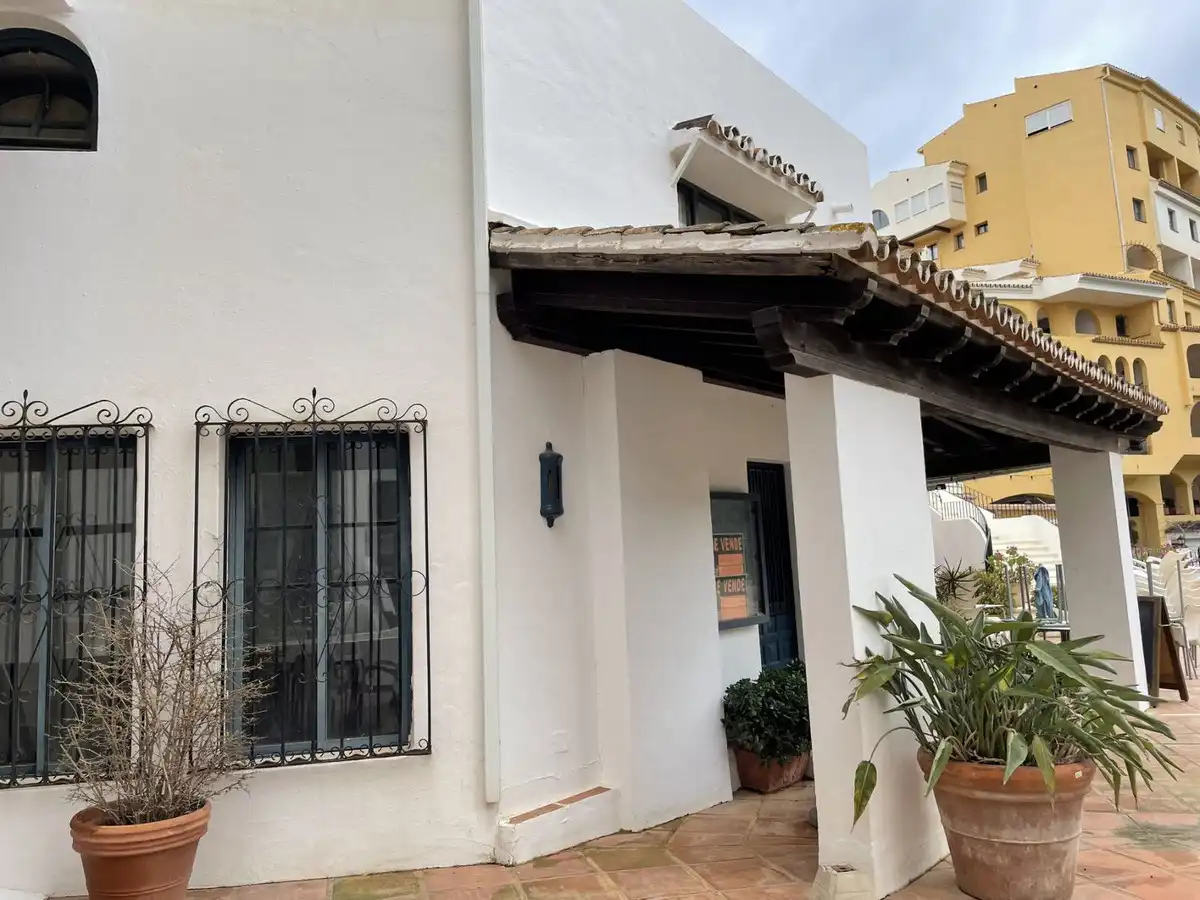 Vista exterior de Local en venda en Marbella