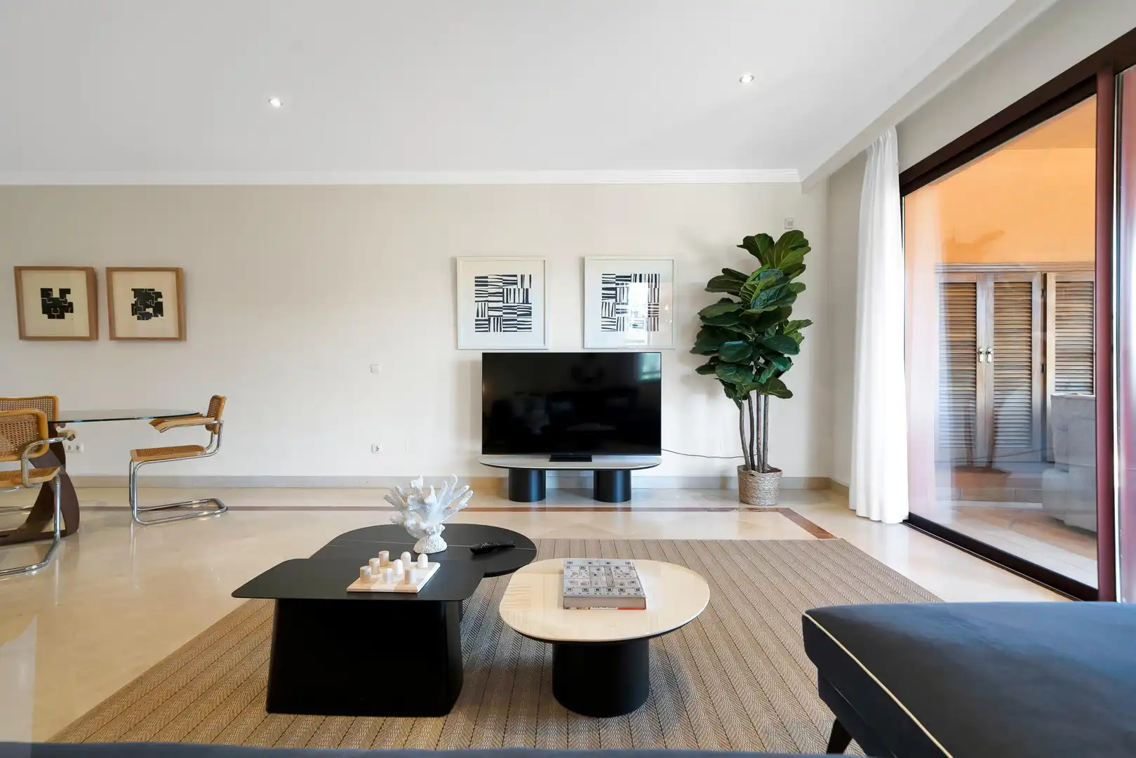 Sala d'estar de Apartament en venda en Marbella amb Aire condicionat, Calefacció i Jardí privat