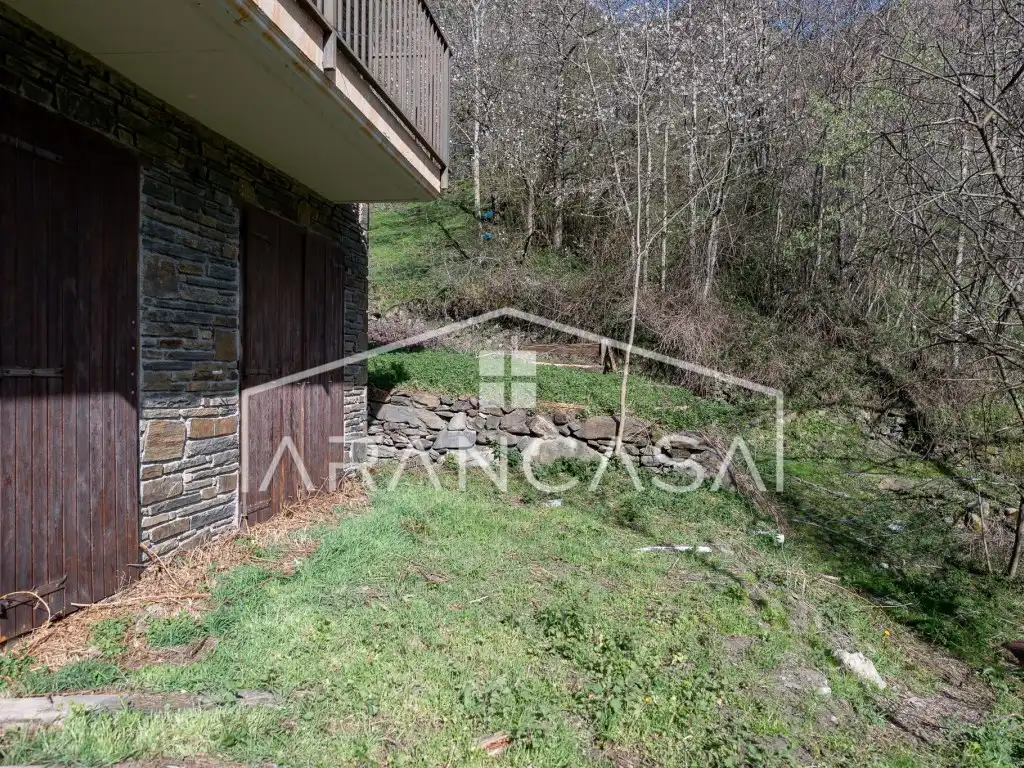 Houses for sale in Arres