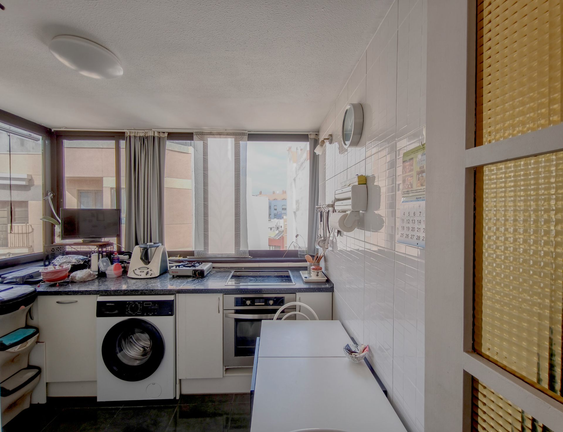 Kitchen of Flat for sale in Las Palmas de Gran Canaria  with Parquet flooring, Terrace and Storage room