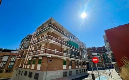 Vista exterior de Pis en venda en  Madrid Capital amb Calefacció, Terrassa i Traster