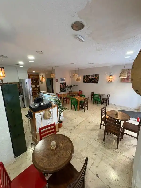 Local en venta en Alicante / Alacant con Calefacción