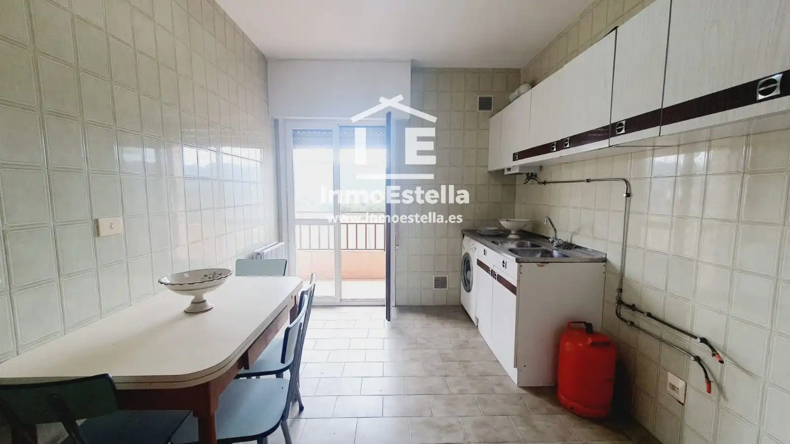 Cuina de Pis en venda en Améscoa Baja amb Calefacció i Terrassa