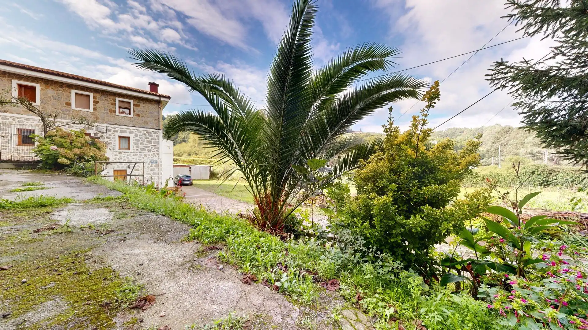 Garden of Houses for sale in Abanto y Ciérvana-Abanto Zierbena  with Heating