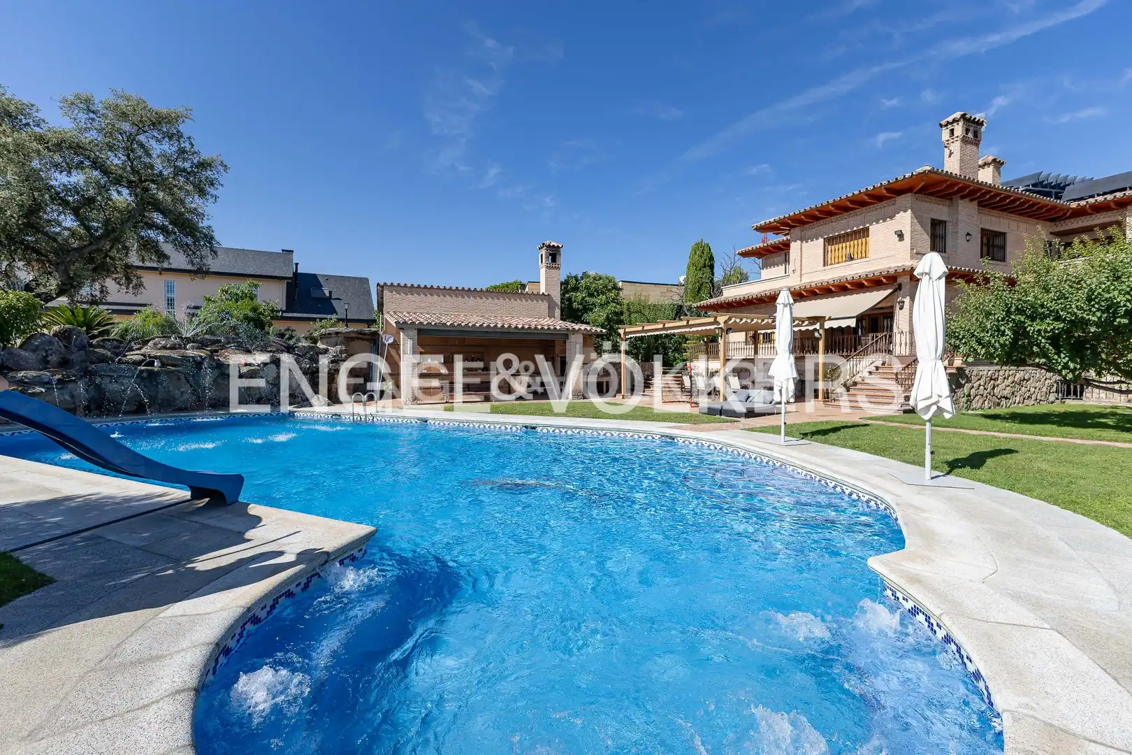 Piscina de Finca rústica en venta en Villaviciosa de Odón con Aire acondicionado, Calefacción y Jardín privado