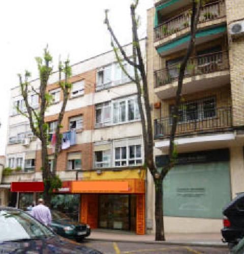 Vista exterior de Local en venda en Alcobendas