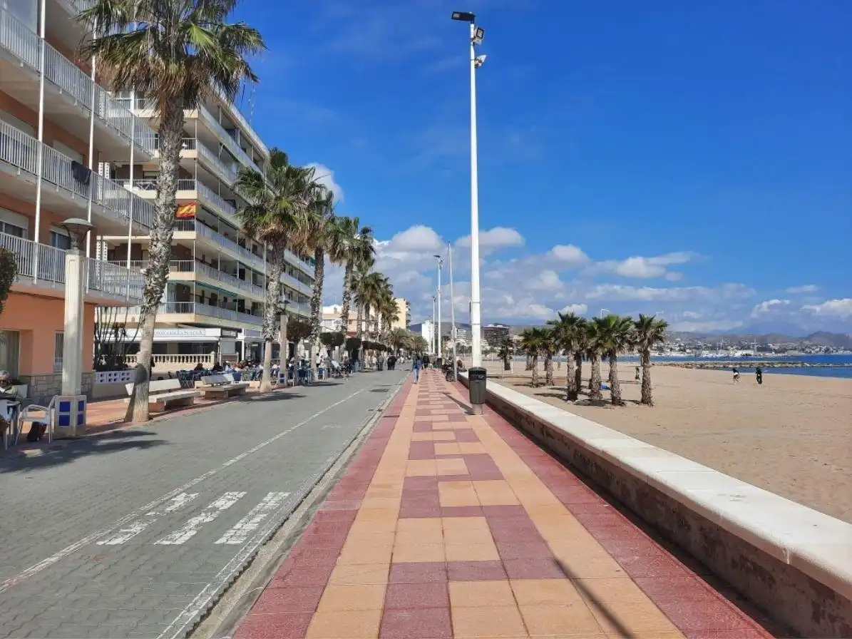 Vista exterior de Pis en venda en El Campello