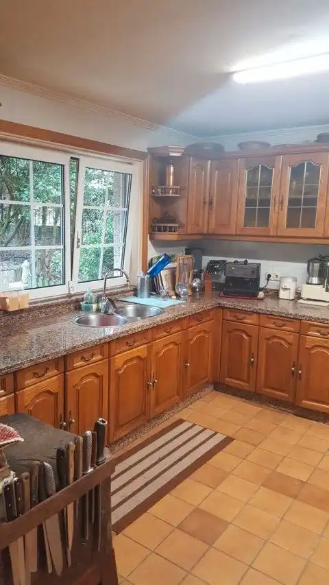 Cocina de Casa o chalet en venta en Pontevedra Capital  con Calefacción, Jardín privado y Terraza