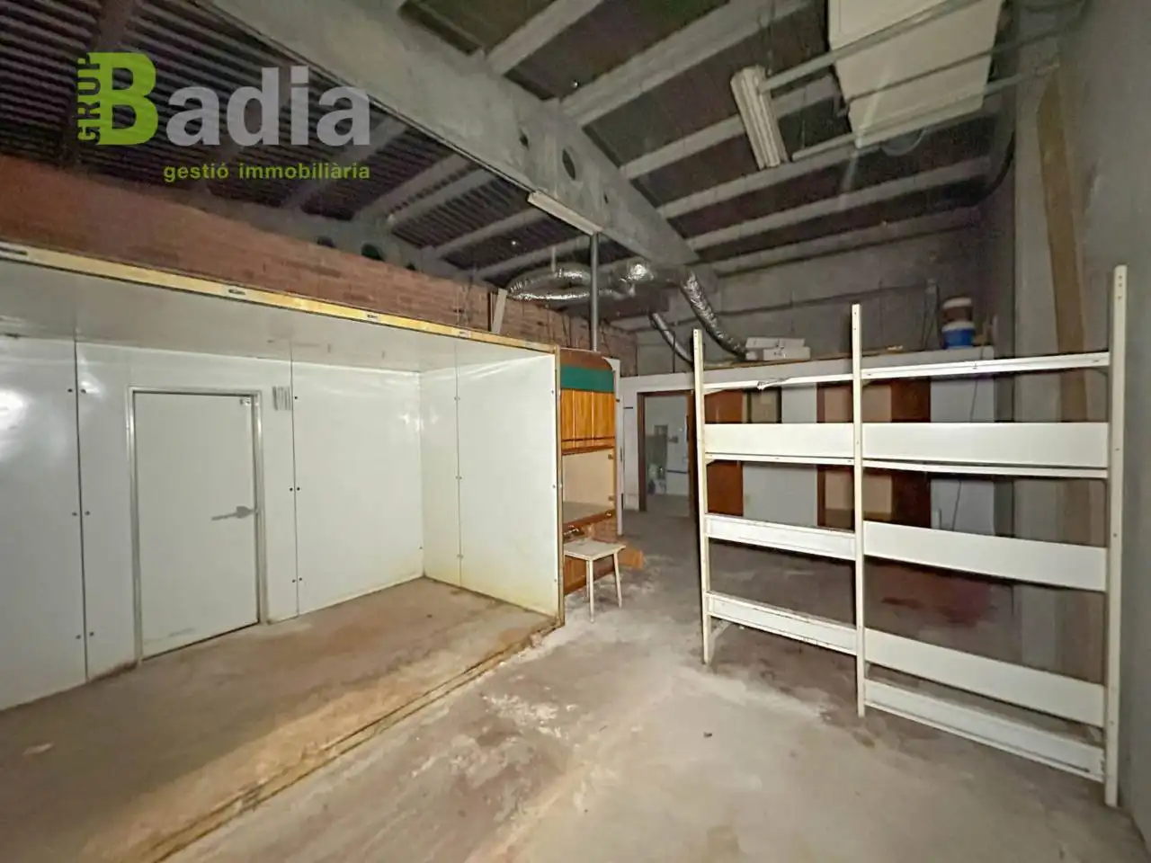 Gewerbefläche zum Verkauf in Col.legi, imagen 9