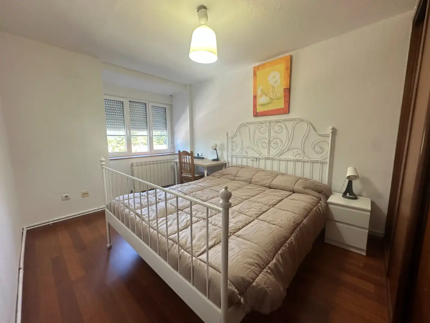 Habitación de Piso de alquiler en Santiago de Compostela  con Calefacción y Amueblado