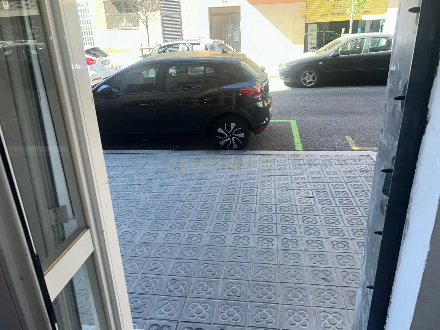 Aparcament de Local en venda en Barcelona amb Aire condicionat