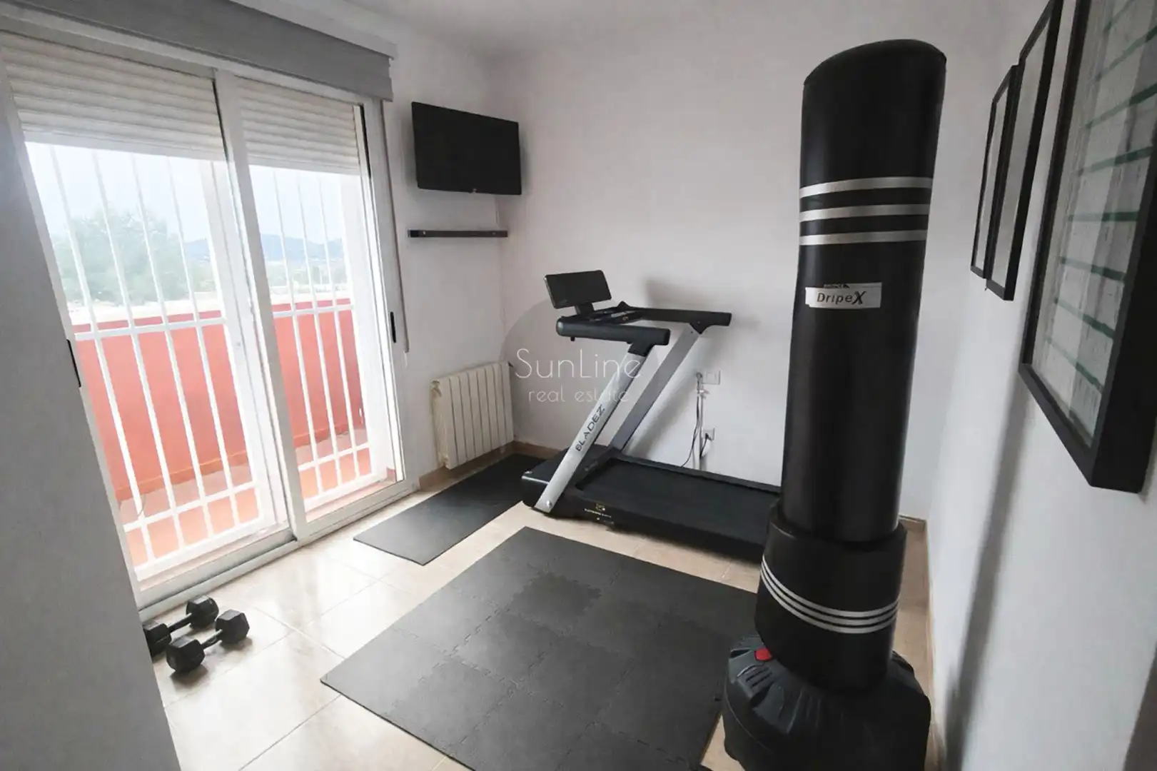 Houses for sale in La Pobla de Vallbona  with Air Conditioner, Private garden and Terrace