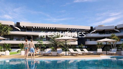 Apartamento de obra nueva en planta baja con amplia terraza  y piscina en La Serena Golf, Los Alcázares