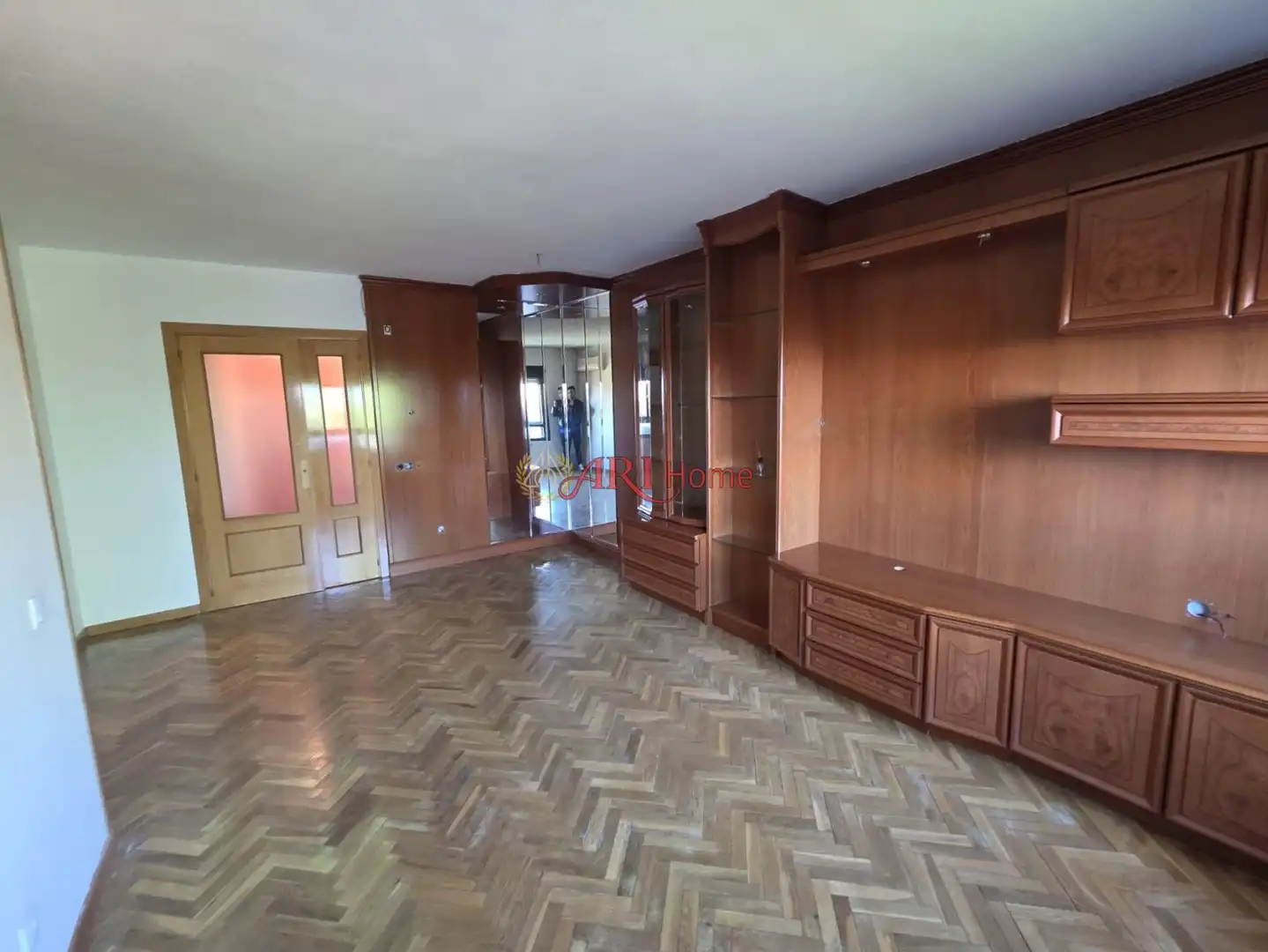Living room of Flat for sale in Fuenlabrada  with Air Conditioner, Heating and Swimming Pool