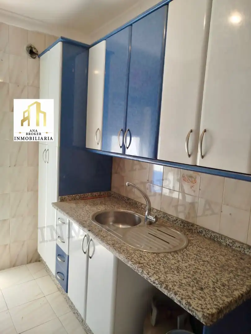 Cocina de Apartamento en venta en Cortes de la Frontera con Amueblado