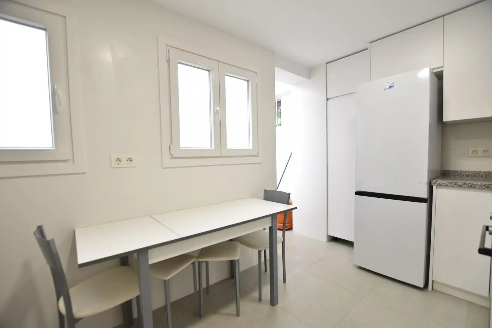 Kitchen of Flat for rent in Granada  with Air Conditioner and Furnished