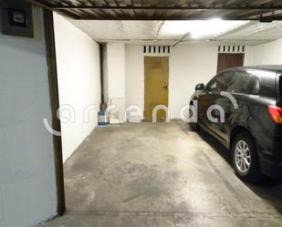 Garage to rent in Camargo