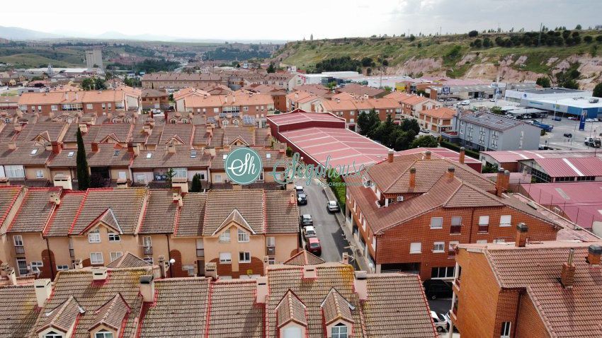 Exterior view of House or chalet for sale in La Lastrilla   with Heating, Parquet flooring and Terrace