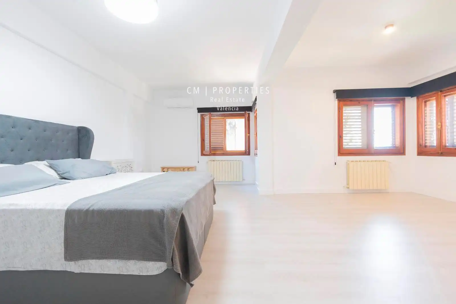 Habitación de Casa o chalet en venta en Paterna con Aire acondicionado, Calefacción y Piscina