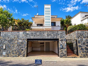 Casa con balcón en venta en L'Ametlla del Vallès
