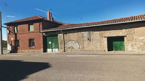 Foto 2 de Planta baixa en venda a Calle de las Piscinas, 44, Valdepolo, León