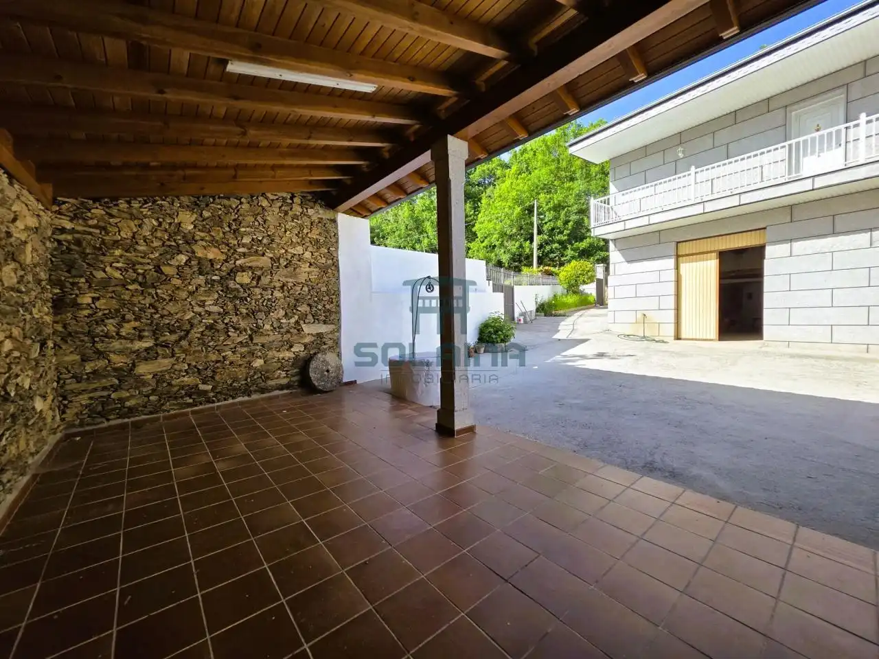 Vista exterior de Casa o chalet en venta en A Merca   con Calefacción, Jardín privado y Terraza