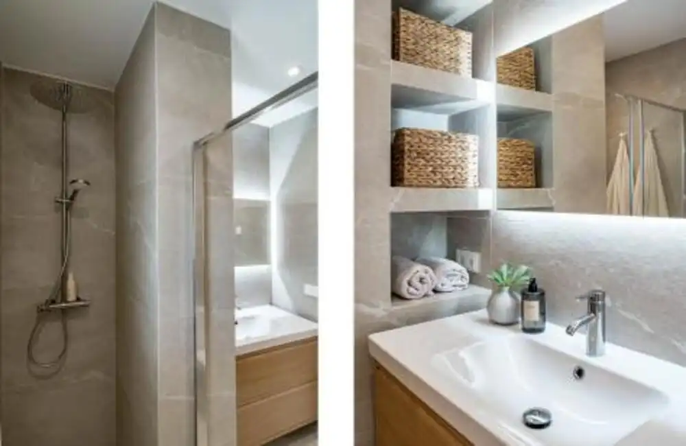 Bathroom of Ground floor for rent in Marbella  with Air Conditioner, Private garden and Terrace