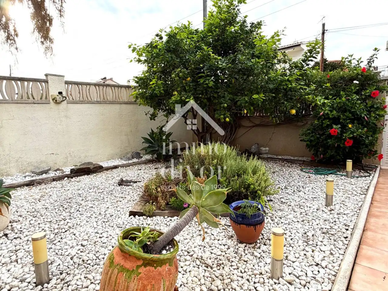 Casa aparellada amb jardí en venda a Calle Barcelona, imagen 36