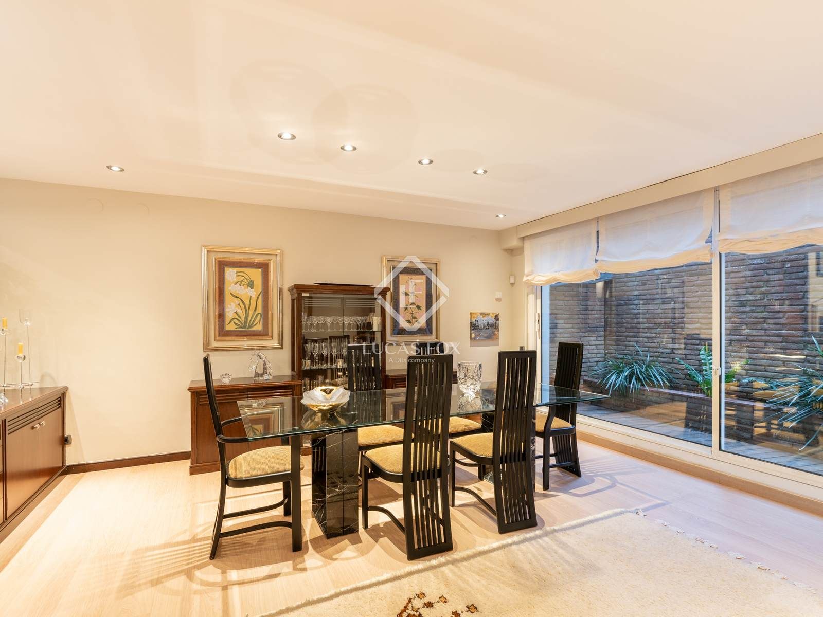 Dining room of House or chalet for sale in Sant Cugat del Vallès  with Air Conditioner, Private garden and Parquet flooring