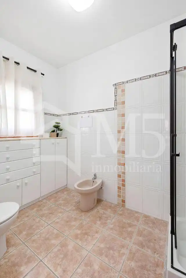 Badezimmer von Country house zum Verkauf in Vélez-Málaga mit Klimaanlage, Privatgarten und Terrasse