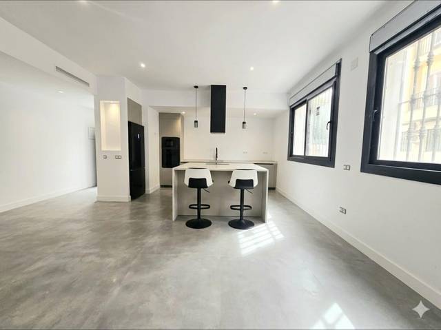 Planta baja en Venta en Calle Canal en El Cerro