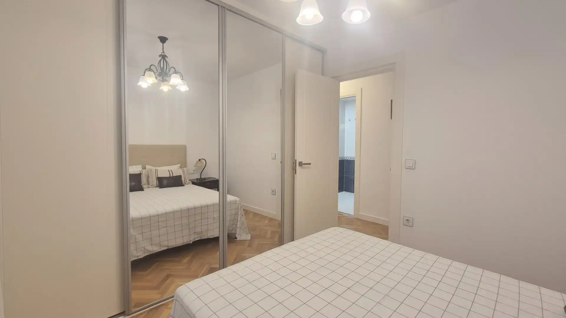 Habitación de Piso de alquiler en Salamanca con Calefacción, Parquet y Amueblado