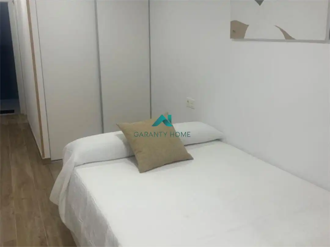 Habitación de Loft de alquiler en Castellón de la Plana / Castelló de la Plana con Aire acondicionado, Calefacción y Amueblado