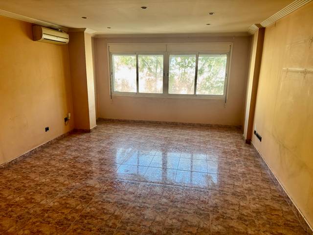 Piso en Venta en Avinguda dels Països Catalans, 111 en Ponent