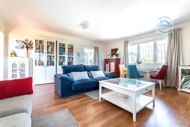 Casa-chalet en Venta en Cerro Alarcón