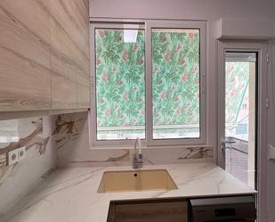 Kitchen of Flat for sale in  Valencia Capital  with Air Conditioner