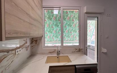 Kitchen of Flat for sale in  Valencia Capital  with Air Conditioner